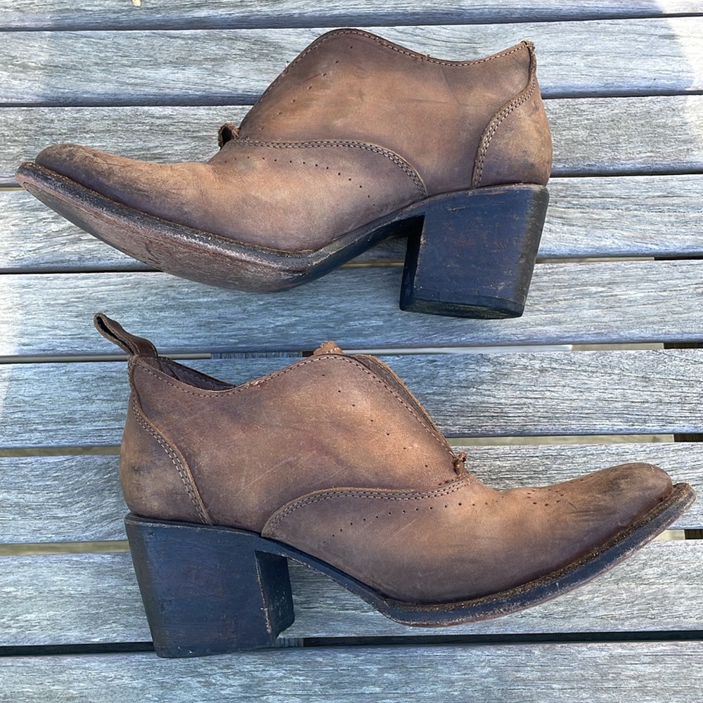 Freebird sz8 Sadie Brown Leather Distressed Oxford Shoes Western Ankle Boots